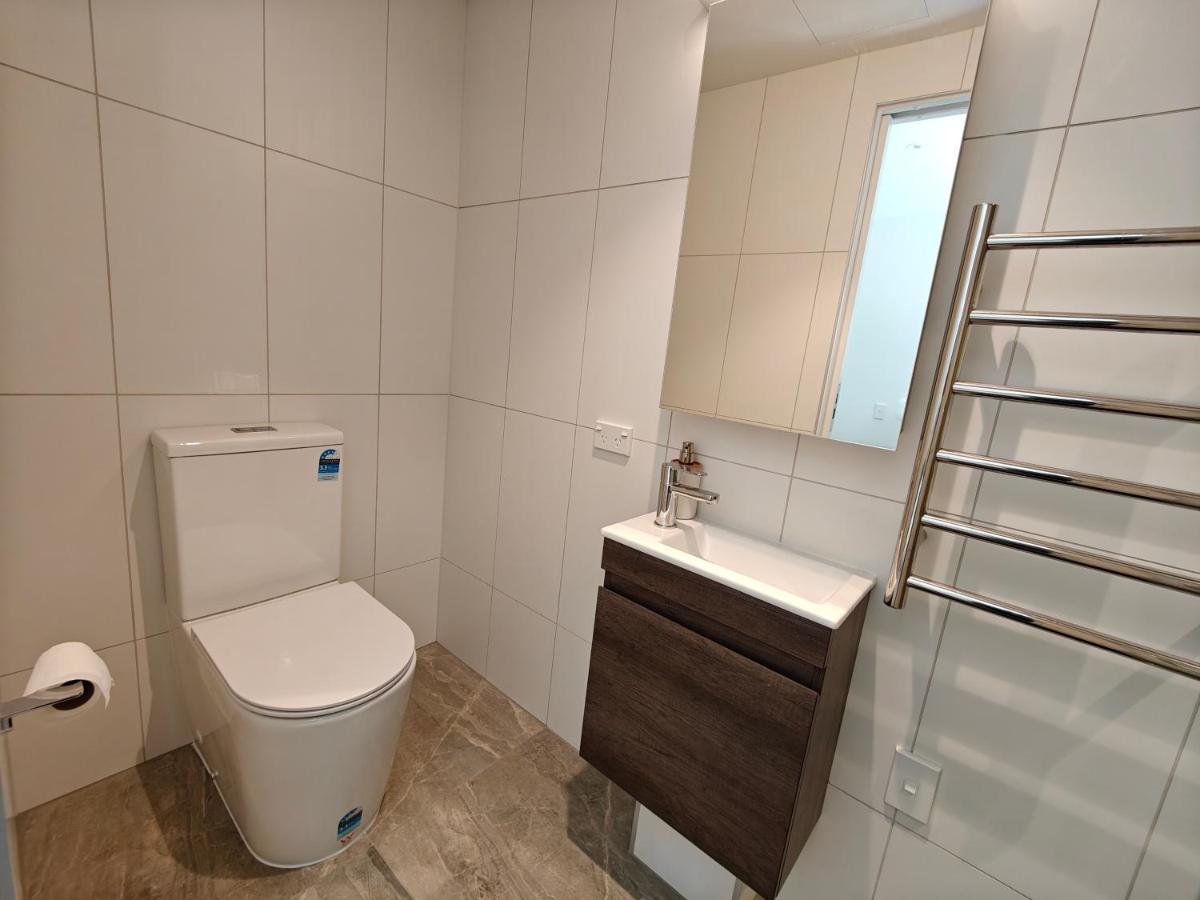 Private Room With Ensuite & Garden Epsom オークランド エクステリア 写真