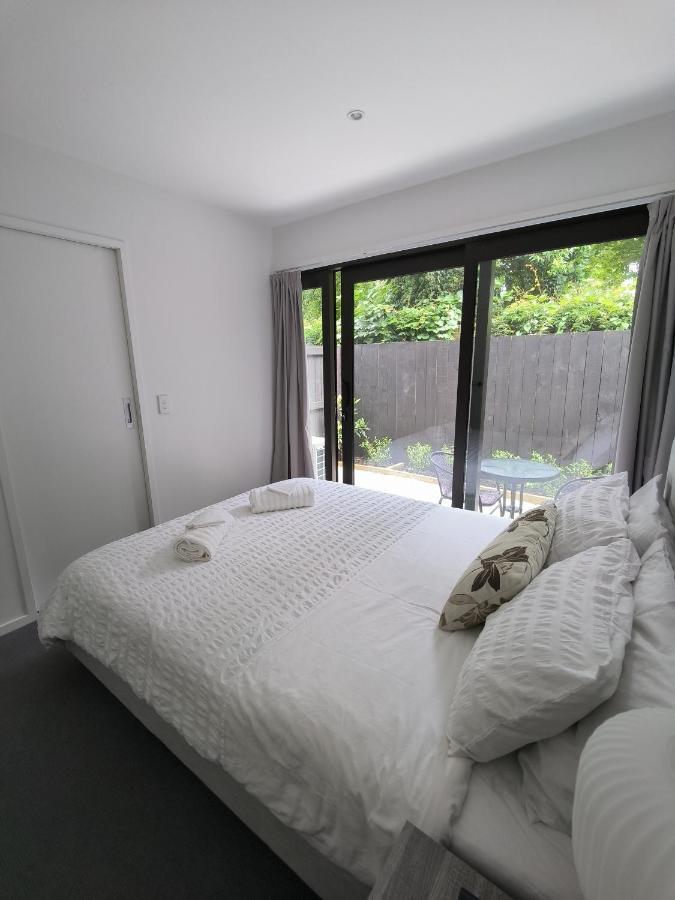 Private Room With Ensuite & Garden Epsom オークランド エクステリア 写真